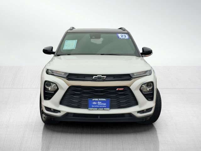 Used 2023 Chevrolet TrailBlazer RS w/ Sun and Liftgate Package image 2