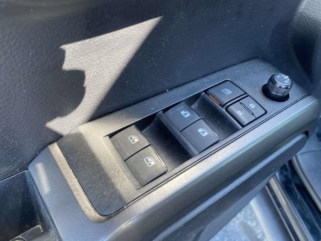 Used 2021 Toyota Tacoma TRD Off-Road AWD/4WD image 18