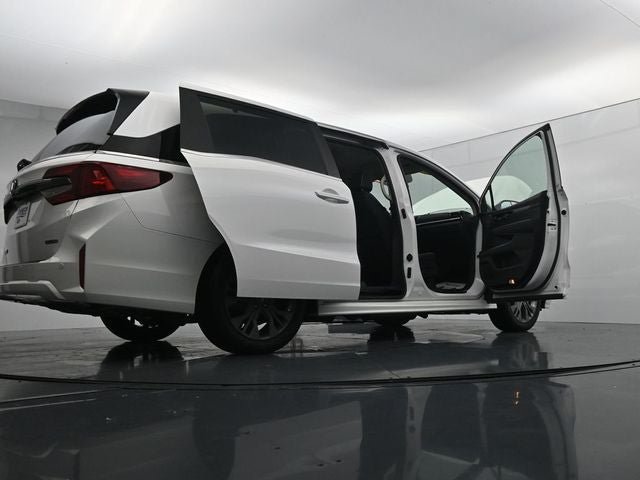 Used 2025 Honda Odyssey Touring image 38