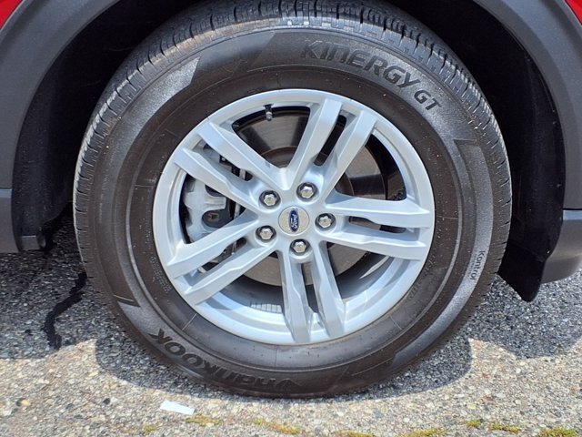 Certified 2024 Ford Explorer XLT w/ Equipment Group 202A AWD/4WD image 31