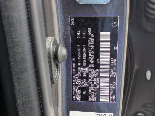 Used 2022 Toyota 4Runner SR5 AWD/4WD image 21