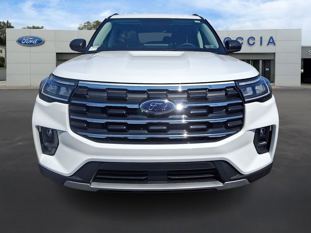 Certified 2025 Ford Explorer Active w/ Active Comfort Package AWD/4WD image 7
