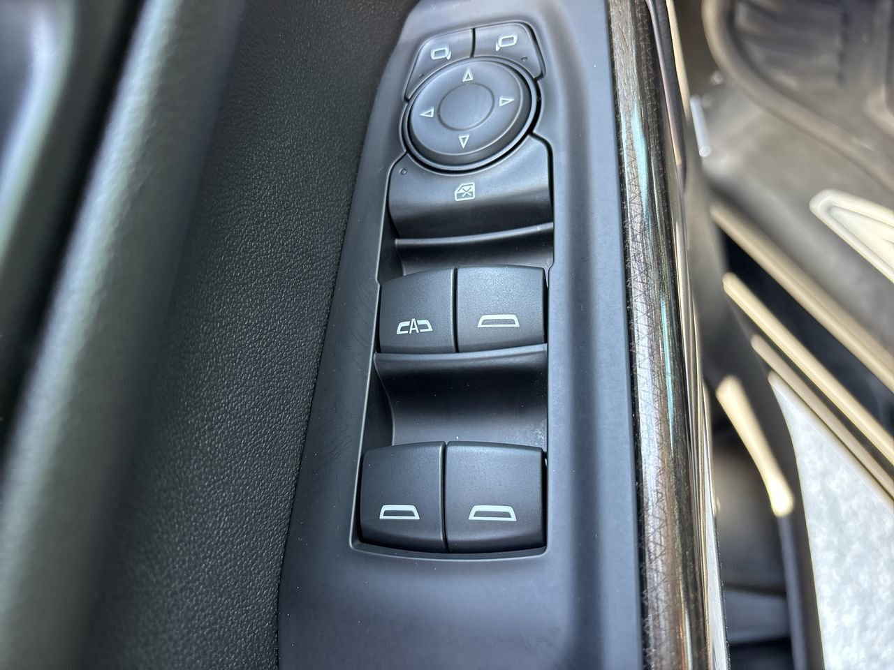 Used 2021 Chevrolet Silverado 1500 LT Trail Boss w/ Convenience Package II image 15