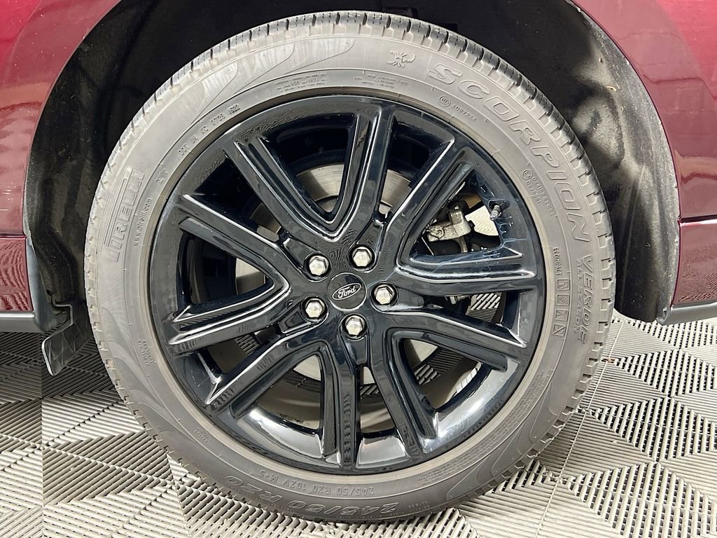 Certified 2022 Ford Edge ST-Line image 35