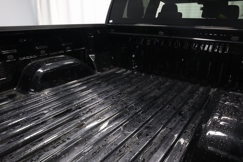 Used 2024 Chevrolet Silverado 1500 LT image 16