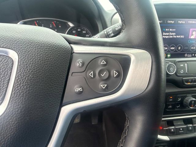 Used 2024 GMC Terrain SLT AWD/4WD image 32