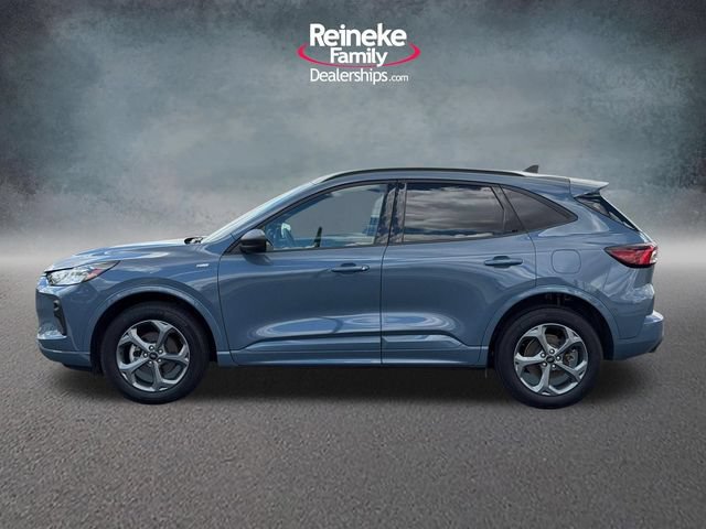 Certified 2024 Ford Escape ST-Line w/ Tech Pack #1 AWD/4WD image 9