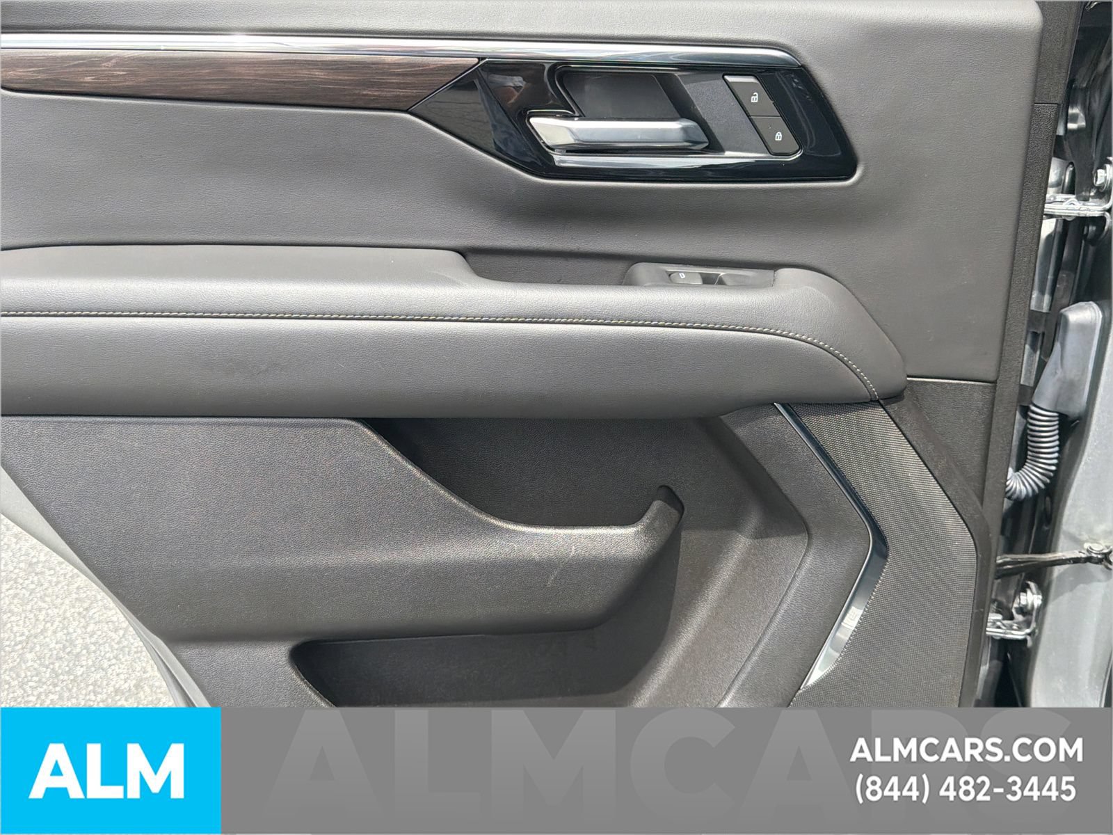 Used 2025 Chevrolet Tahoe LT AWD/4WD image 26