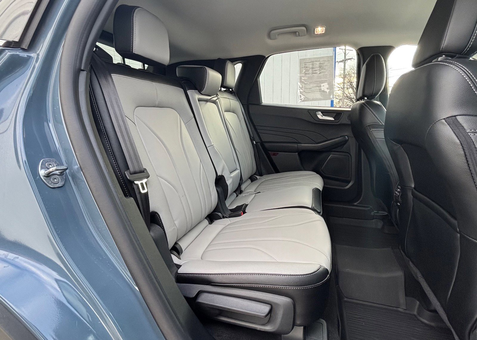 Certified 2025 Ford Escape Platinum w/ Premium Technology Package image 24