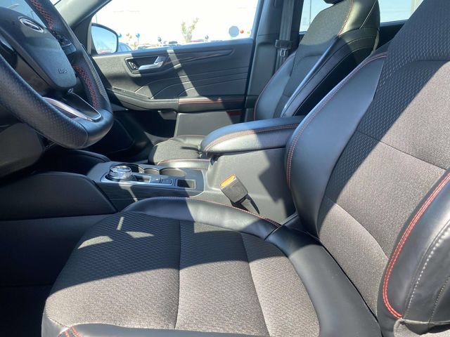 Certified 2025 Ford Escape ST-Line w/ Tech Pack #1 FWD image 15