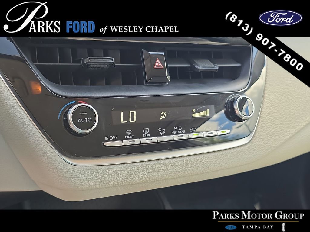 Used 2022 Toyota Corolla LE FWD image 22