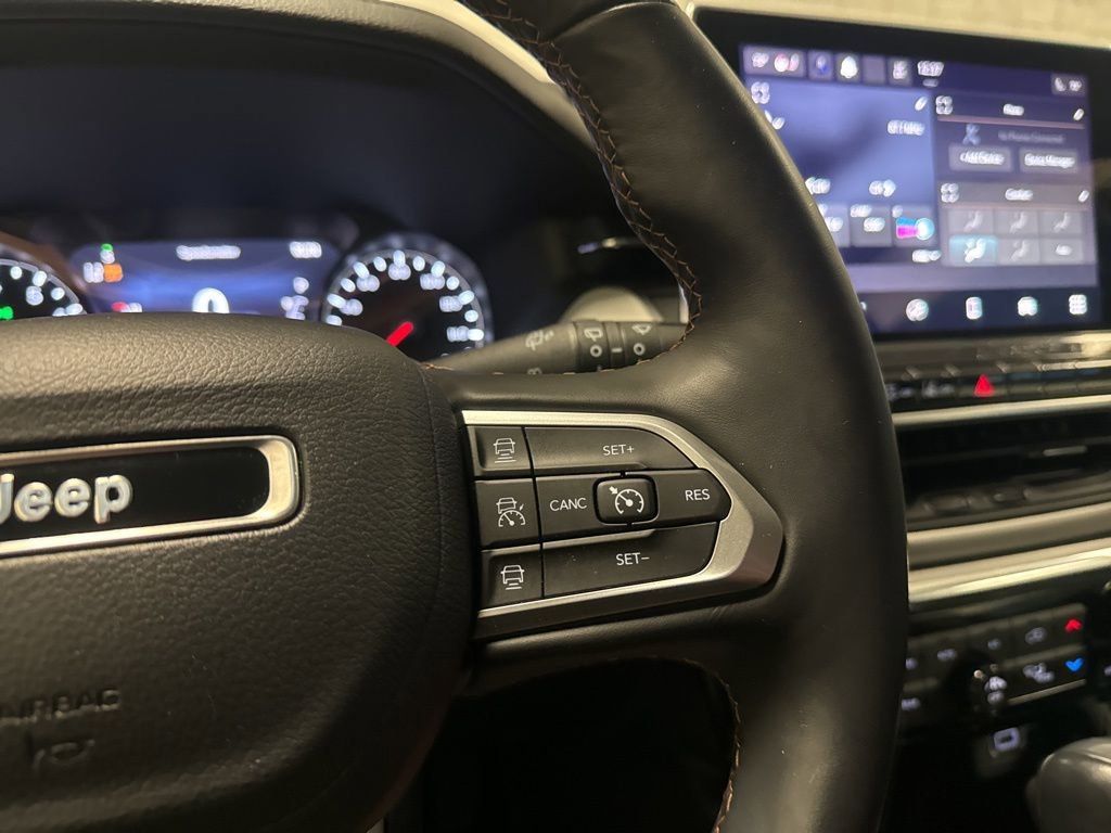 Used 2022 Jeep Compass Limited image 40