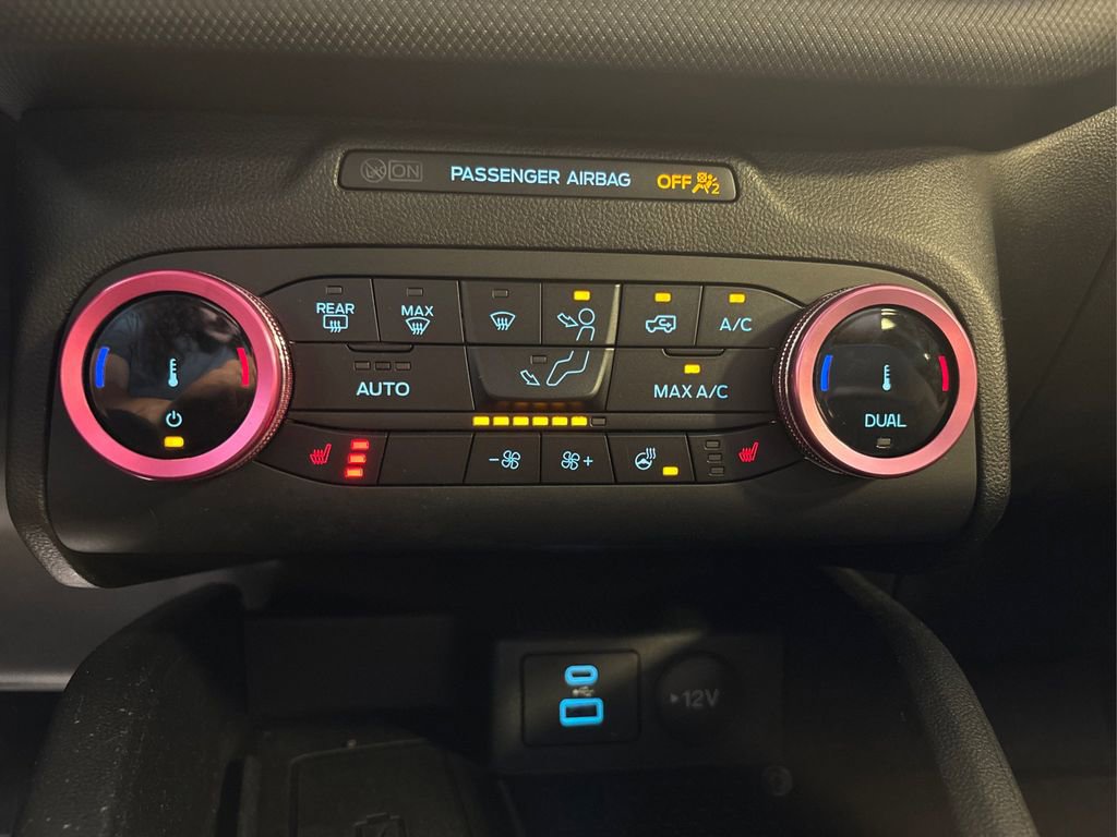 Certified 2022 Ford Bronco Sport Outer Banks w/ Tech Package AWD/4WD image 31