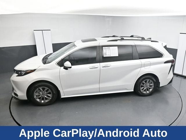 Used 2024 Toyota Sienna XLE FWD image 23