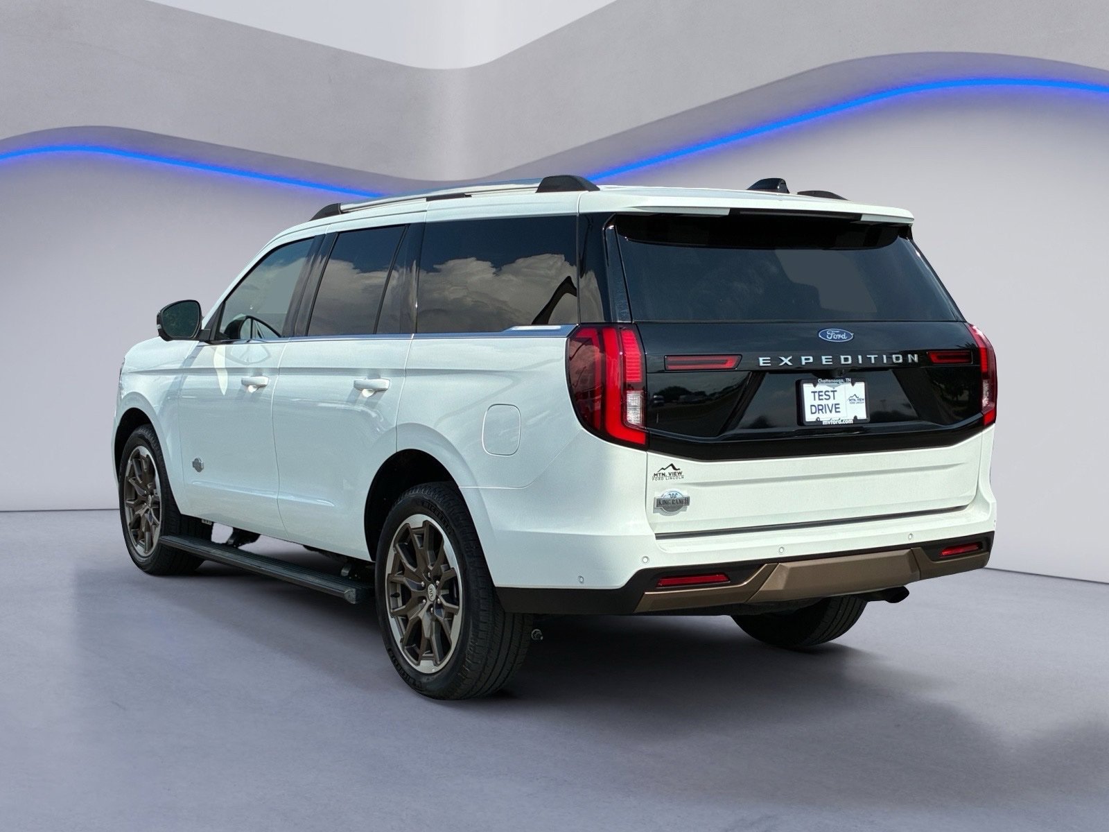 Certified 2025 Ford Expedition King Ranch AWD/4WD image 6