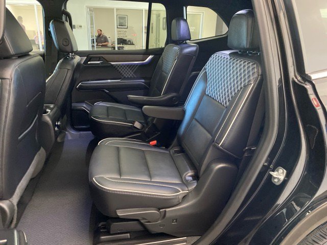 Used 2024 GMC Acadia Denali w/ Super Cruise Package AWD/4WD image 10