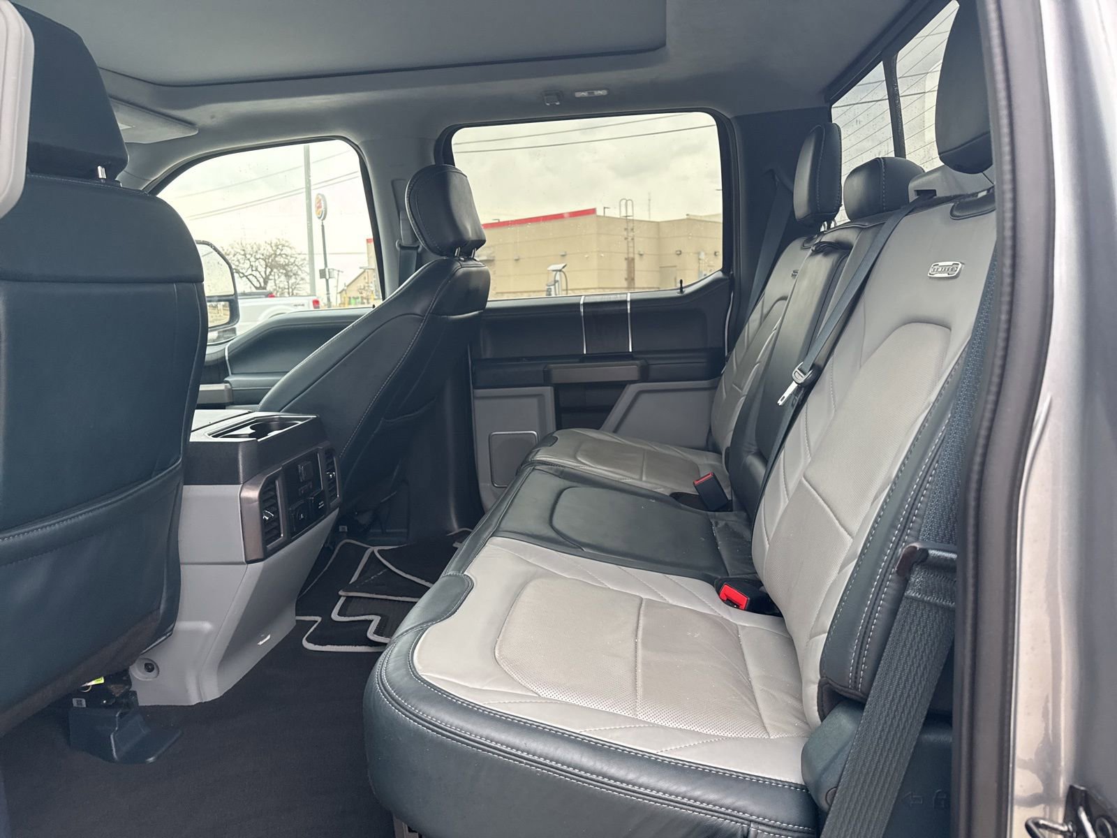 Certified 2022 Ford F450 Limited w/ FX4 Off-Road Package image 10