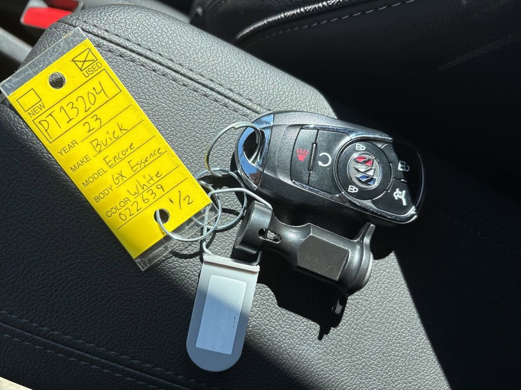 Used 2023 Buick Encore GX Essence w/ Experience Buick Package image 12