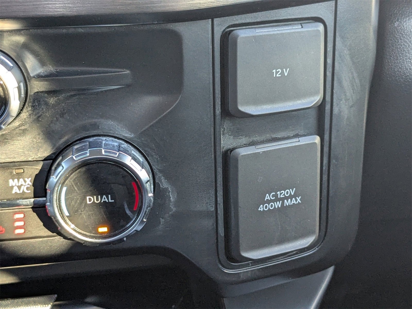 Certified 2024 Ford F250 Lariat w/ Chrome Package image 26