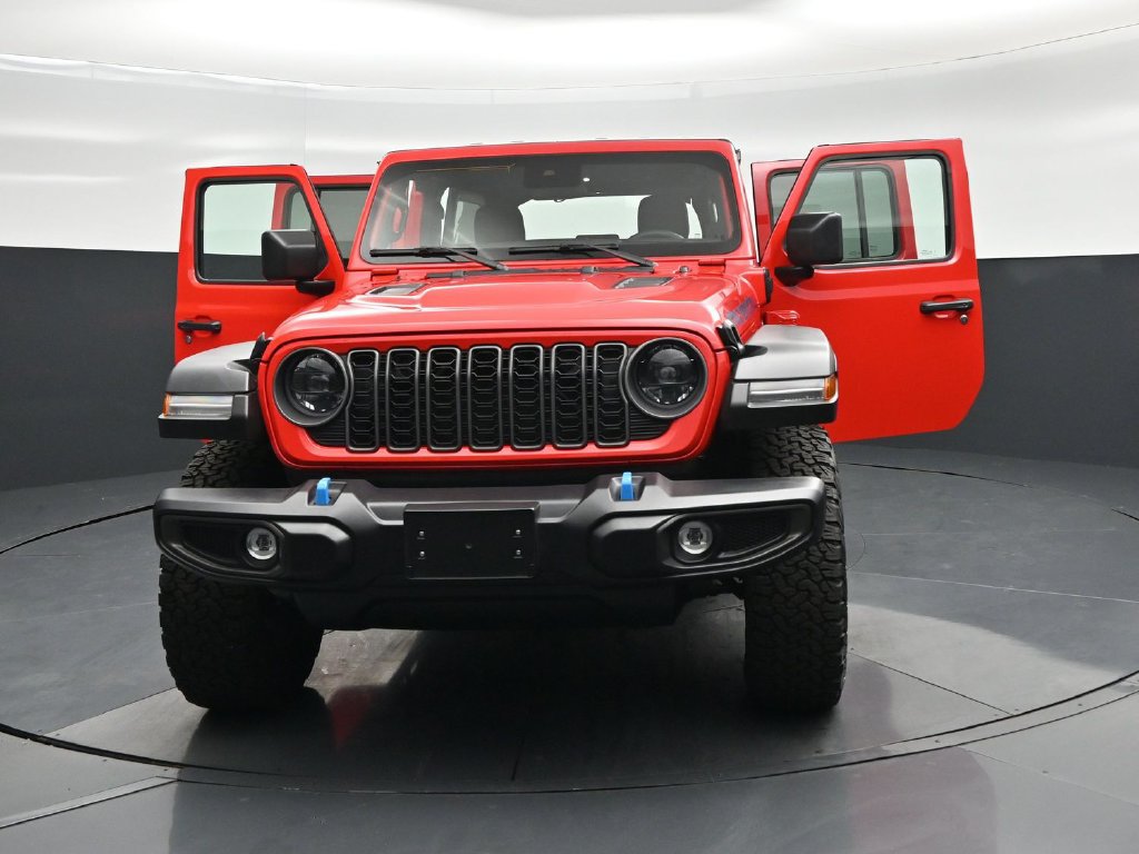 Used 2025 Jeep Wrangler Unlimited Rubicon 4xe w/ Safety Group AWD/4WD image 26