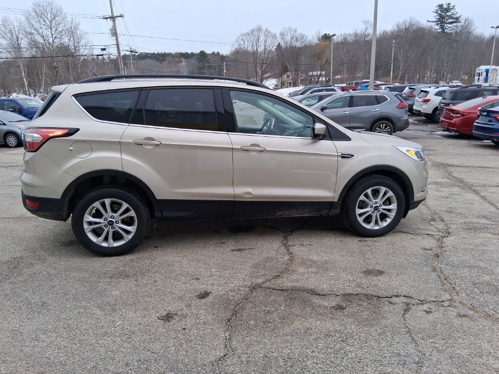 Certified 2018 Ford Escape SE image 8