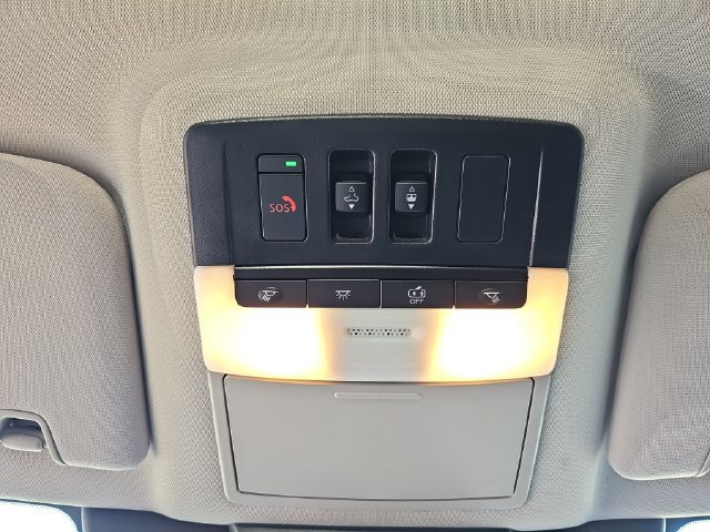 Used 2024 Nissan Pathfinder Platinum FWD image 34