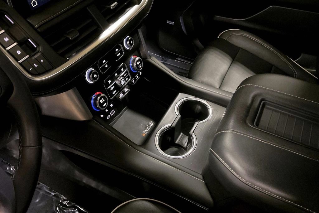Used 2023 GMC Yukon SLT image 16