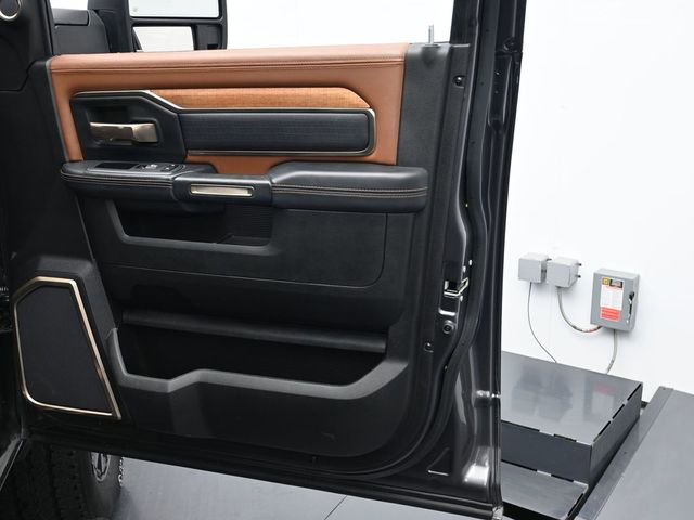 Used 2024 RAM 3500 Limited w/ Safety Group image 28