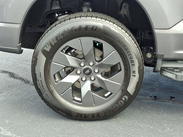 Certified 2022 Ford F150 Lightning Lariat image 8