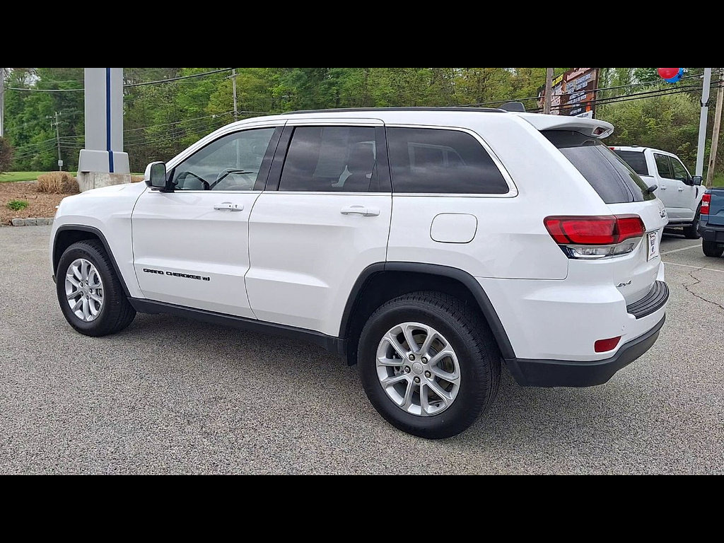 Used 2022 Jeep Grand Cherokee Laredo E AWD/4WD image 6