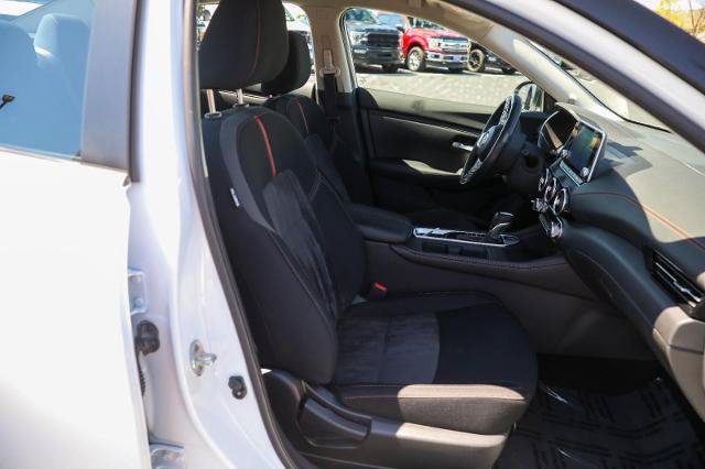Used 2022 Nissan Sentra SR w/ Electronics Package FWD image 28