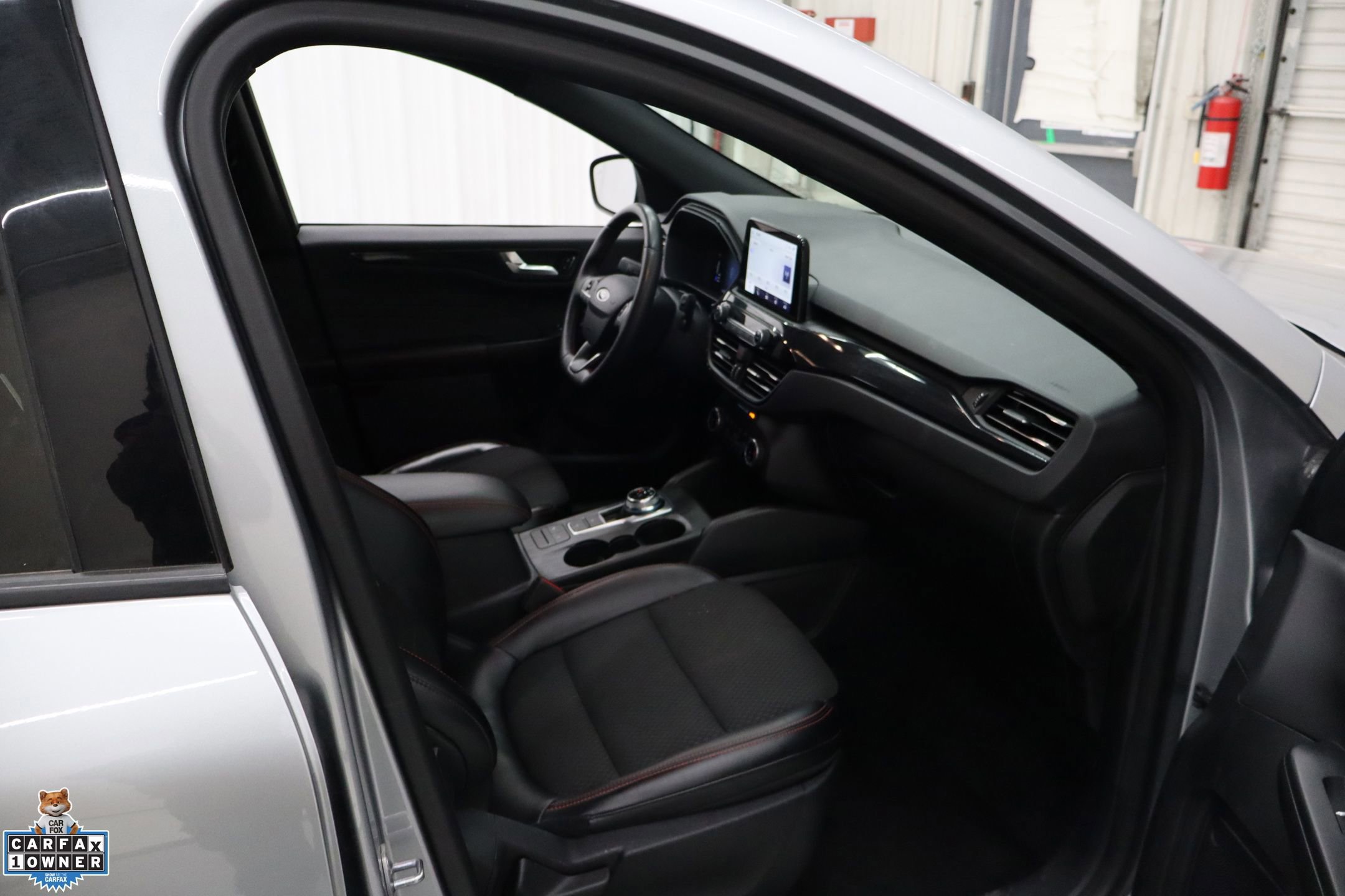 Certified 2024 Ford Escape ST-Line w/ Cold Weather Package image 28