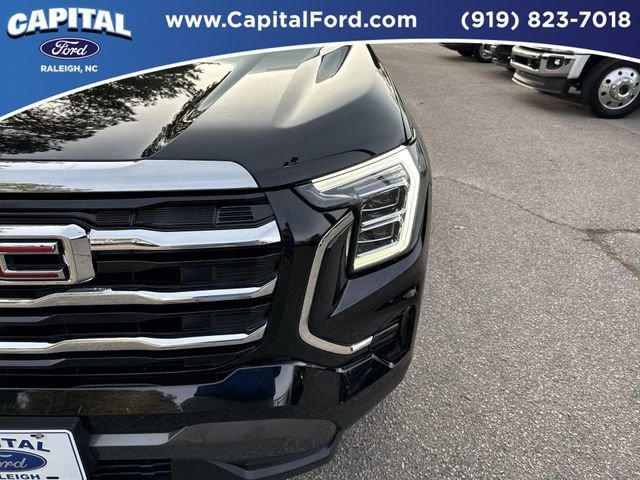 Used 2025 GMC Terrain Elevation image 11
