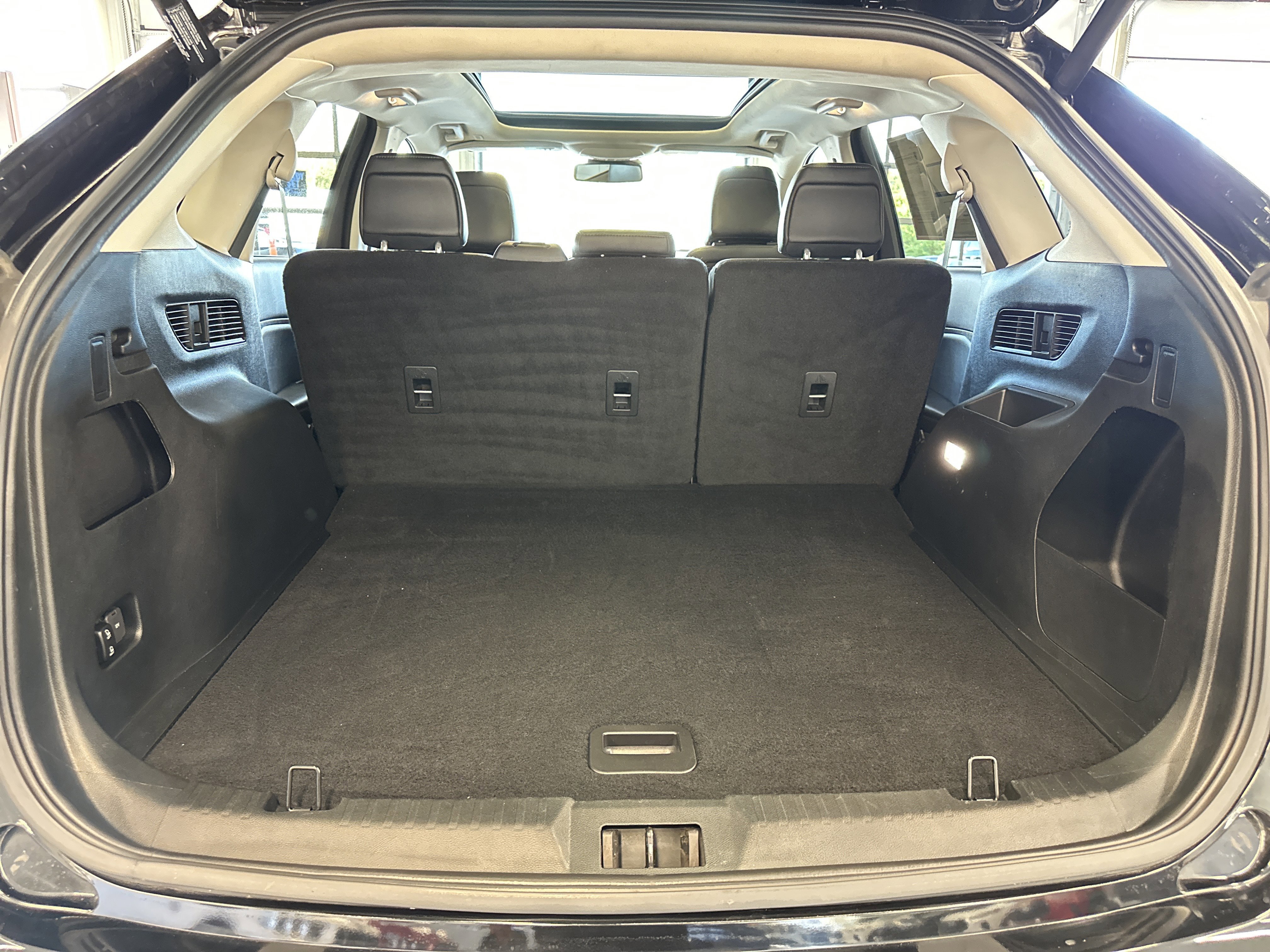 Certified 2022 Ford Edge SEL w/ Convenience Package image 16