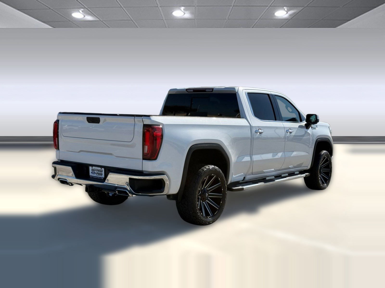 Used 2021 GMC Sierra 1500 SLT image 3