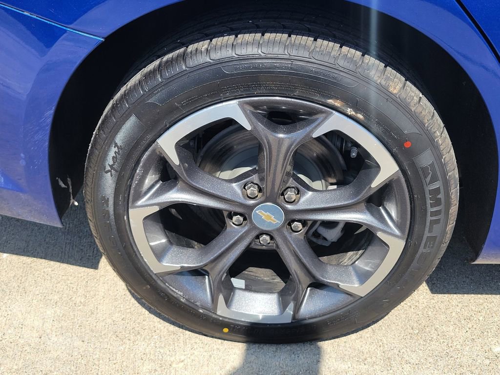 Used 2023 Chevrolet Malibu LT FWD image 30