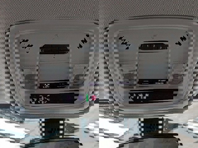 Used 2020 Chevrolet Traverse LT image 33