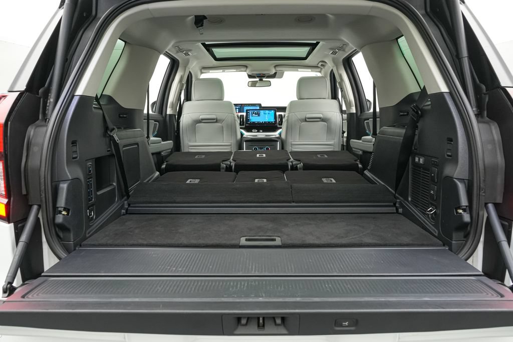 Certified 2025 Ford Expedition Platinum AWD/4WD image 28
