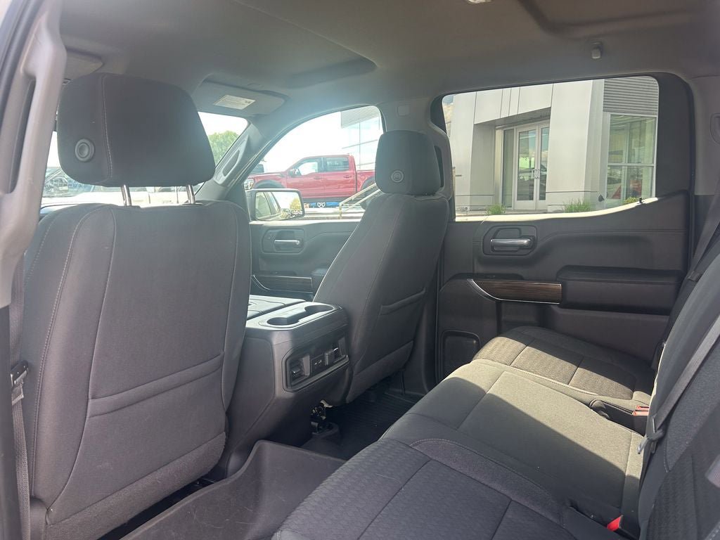Used 2022 Chevrolet Silverado 1500 LT Trail Boss w/ LPO, Dark Essentials Package AWD/4WD image 14