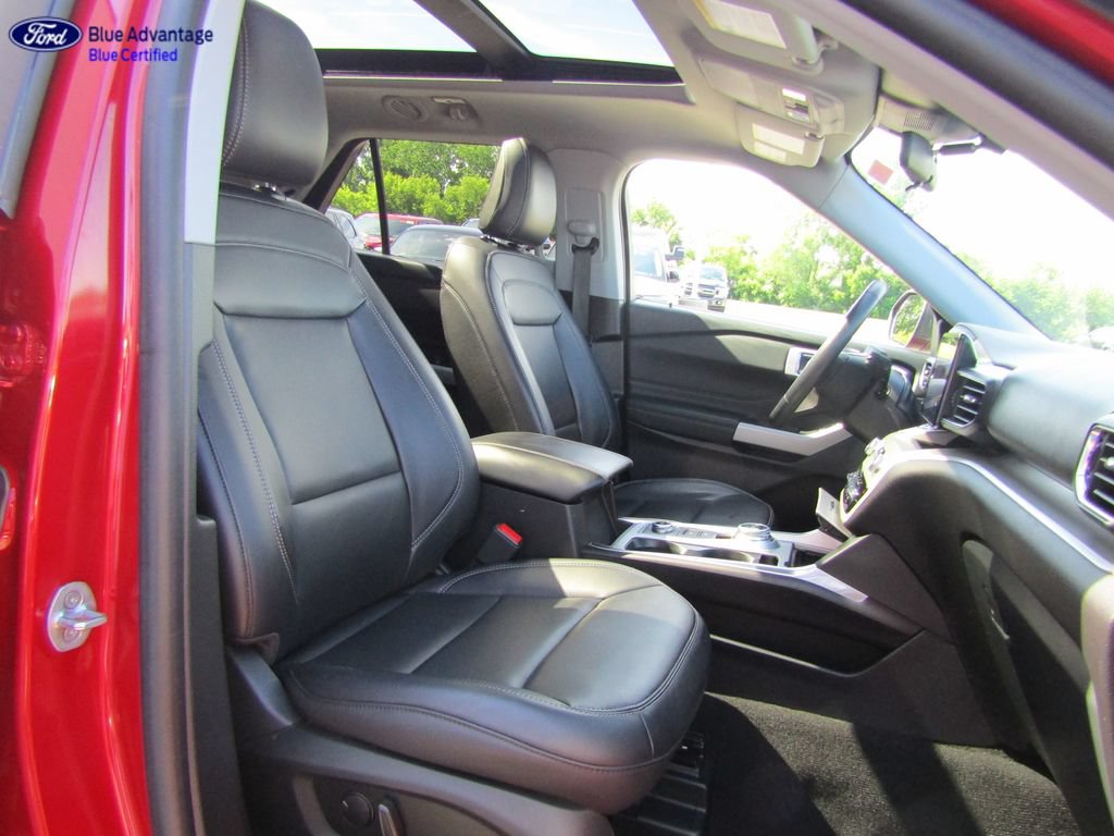 Certified 2024 Ford Explorer XLT w/ Equipment Group 202A AWD/4WD image 22