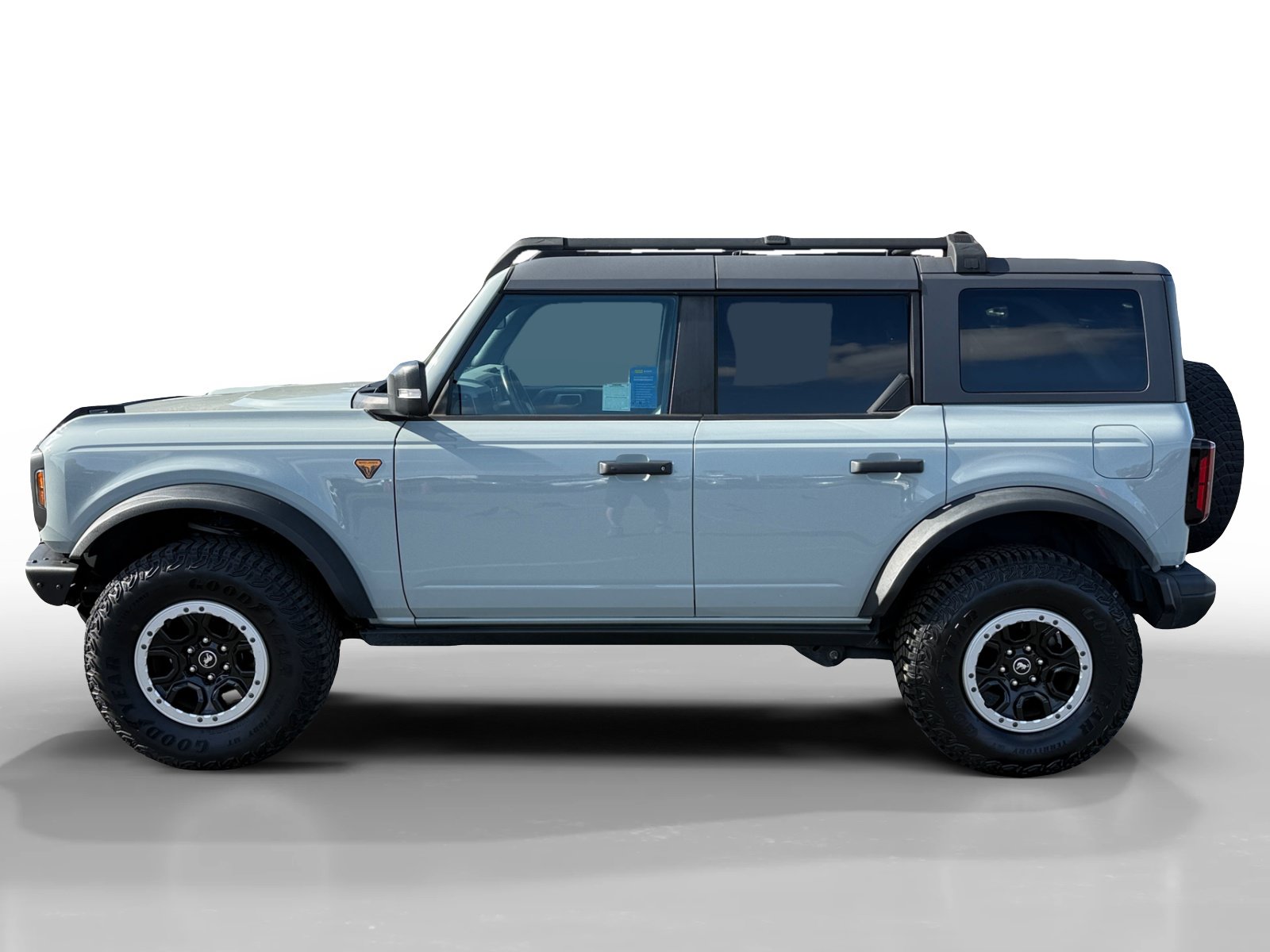 Certified 2022 Ford Bronco Badlands AWD/4WD image 2