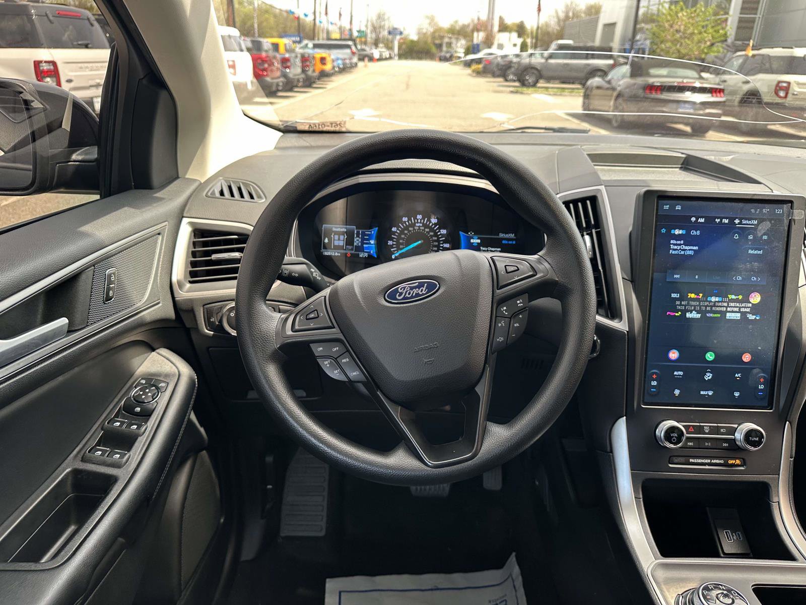 Certified 2023 Ford Edge SE w/ Black Appearance Package AWD/4WD image 12