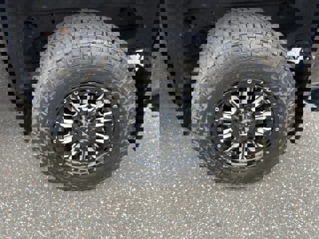 Used 2018 Chevrolet Silverado 1500 LT w/ All Star Edition image 29