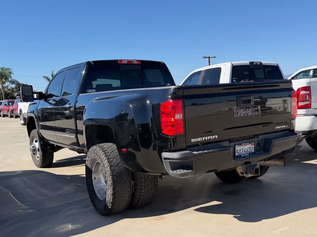 Used 2017 GMC Sierra 3500 Denali w/ Duramax Plus Package AWD/4WD image 4