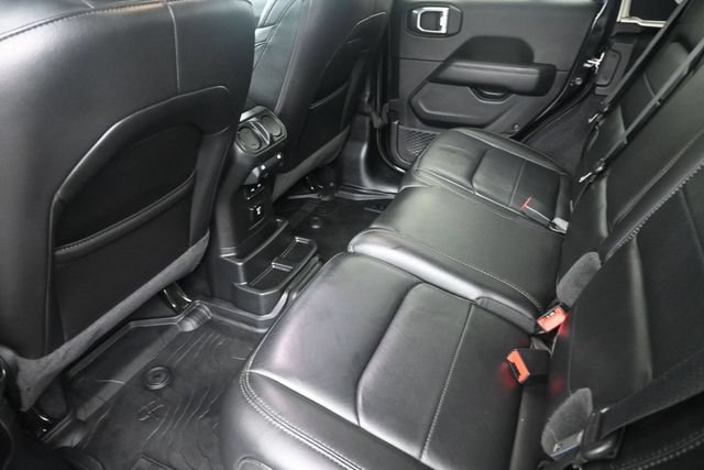 Used 2020 Jeep Wrangler Unlimited Sahara AWD/4WD image 12
