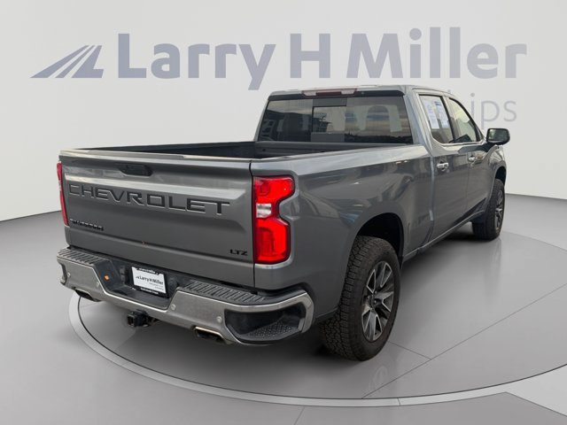 Used 2022 Chevrolet Silverado 1500 LTZ w/ Z71 Off-Road Package AWD/4WD image 5