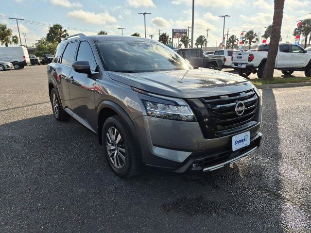Used 2022 Nissan Pathfinder SL w/ Lighting Package (N92) AWD/4WD image 7