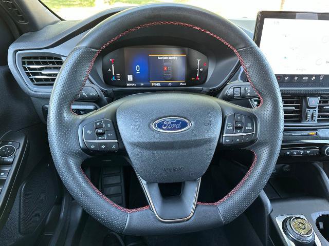Certified 2023 Ford Escape ST-Line w/ Tech Pack #1 AWD/4WD image 10