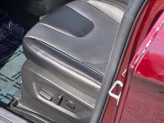 Certified 2022 Ford Edge Titanium AWD/4WD image 24