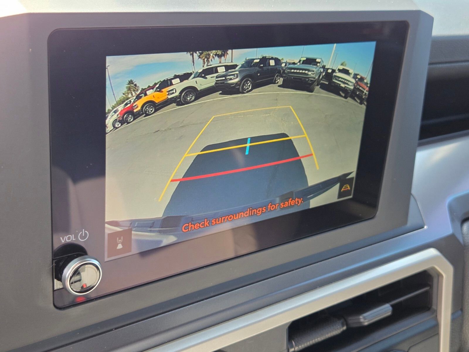 Used 2025 Toyota Tacoma SR5 AWD/4WD image 21